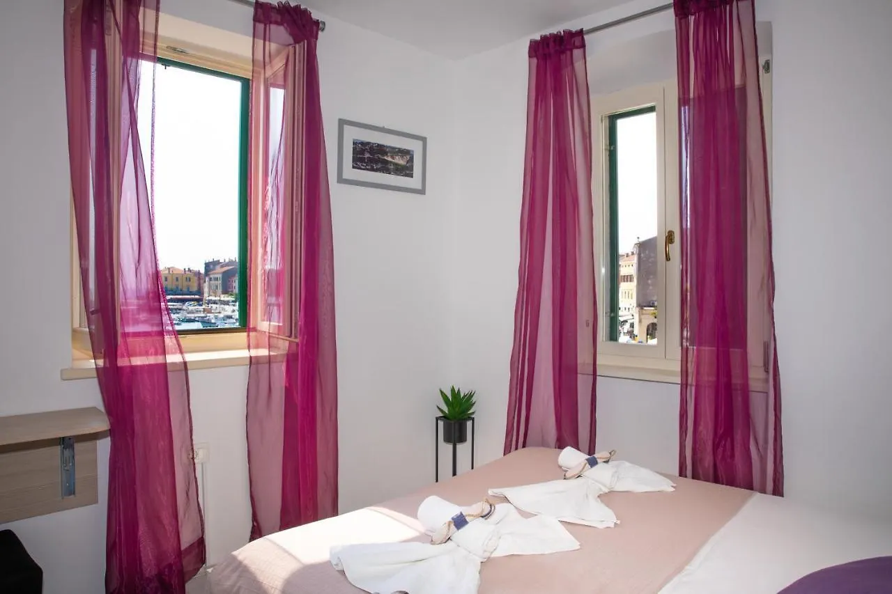 Apartment Riva Rovinj 0*,